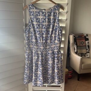 Floral Blue and White Sleeveless Dress